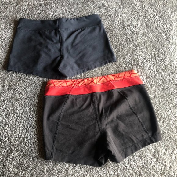 2 Pairs Running Yoga Cardio Shorts - Picture 2 of 6